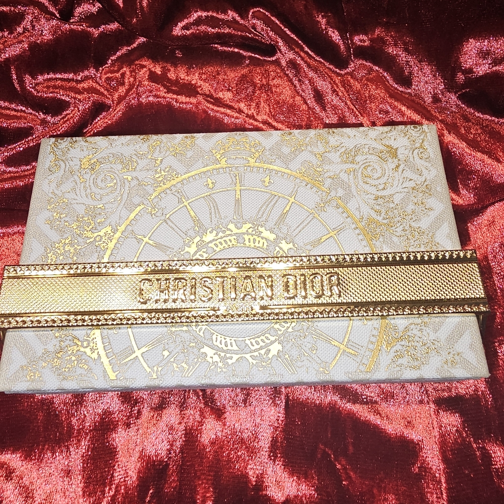 Dior Women's Eyeshadow Palette - Gold, Champagne, Rose, Mauve, Brown - Picture 2 of 3